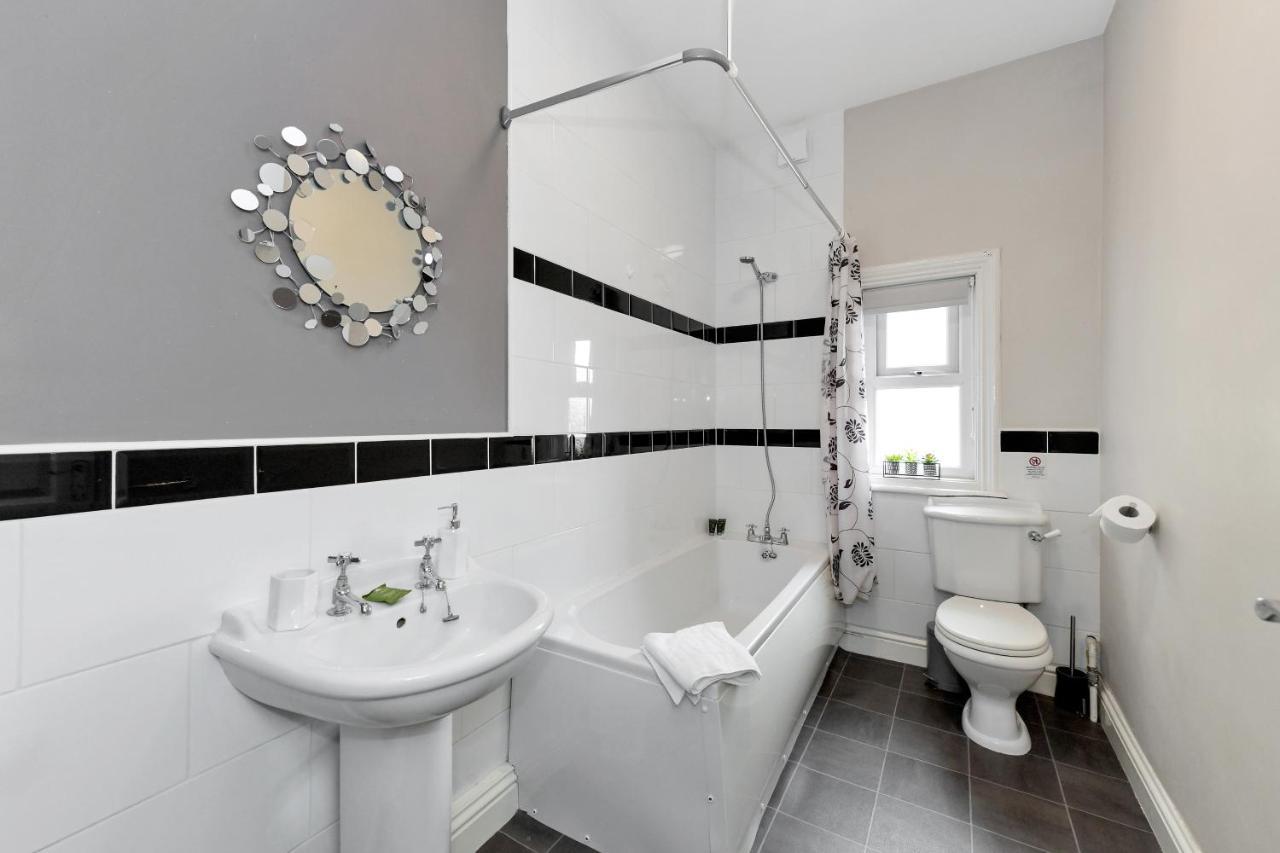 Centre, Bright, Spacious, And Airy - 112 Duffield Road *