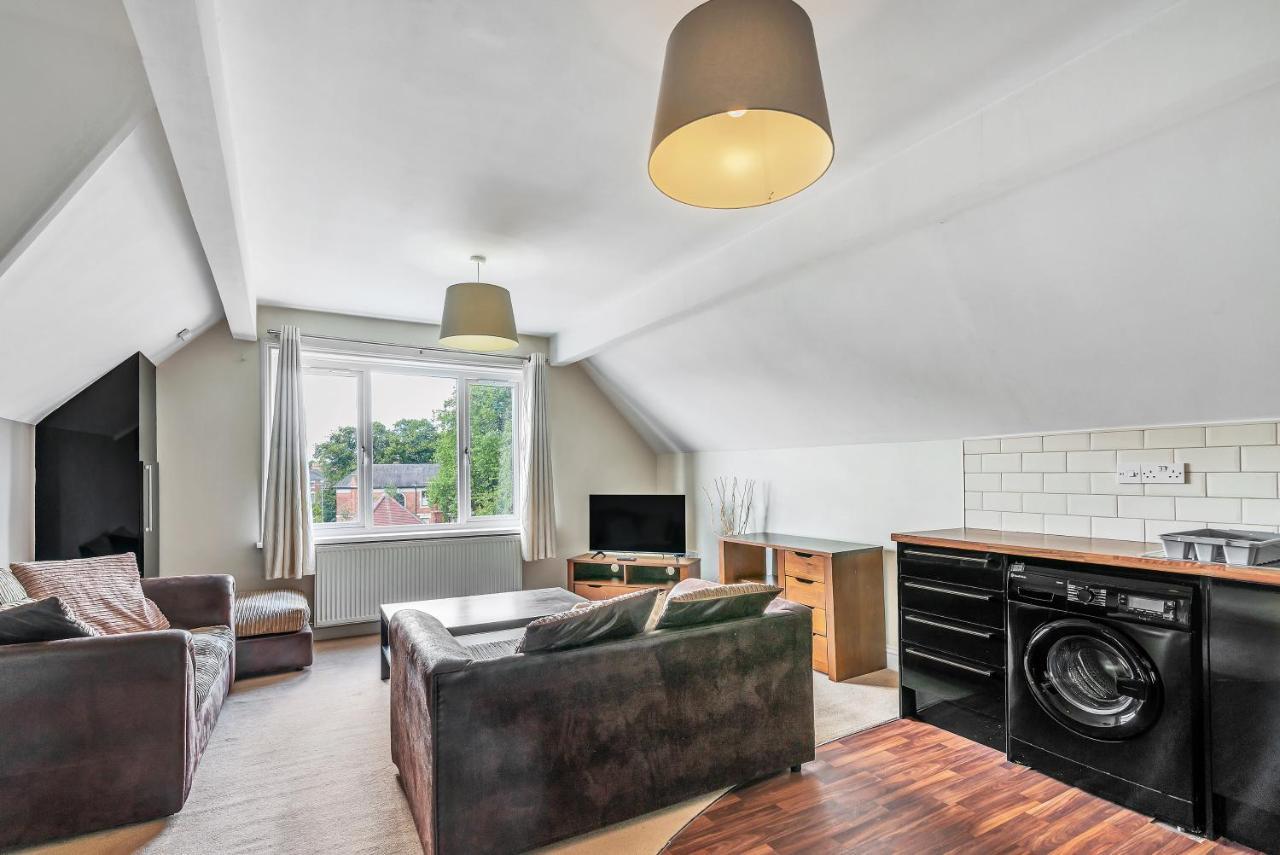Centre, Bright, Spacious, And Airy - 112 Duffield Road * Derby