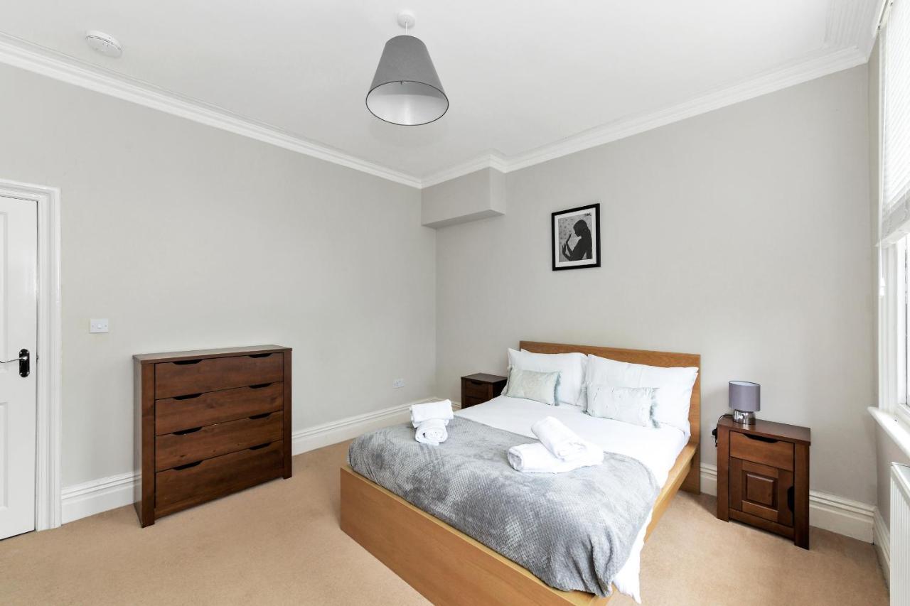 Centre, Bright, Spacious, And Airy - 112 Duffield Road